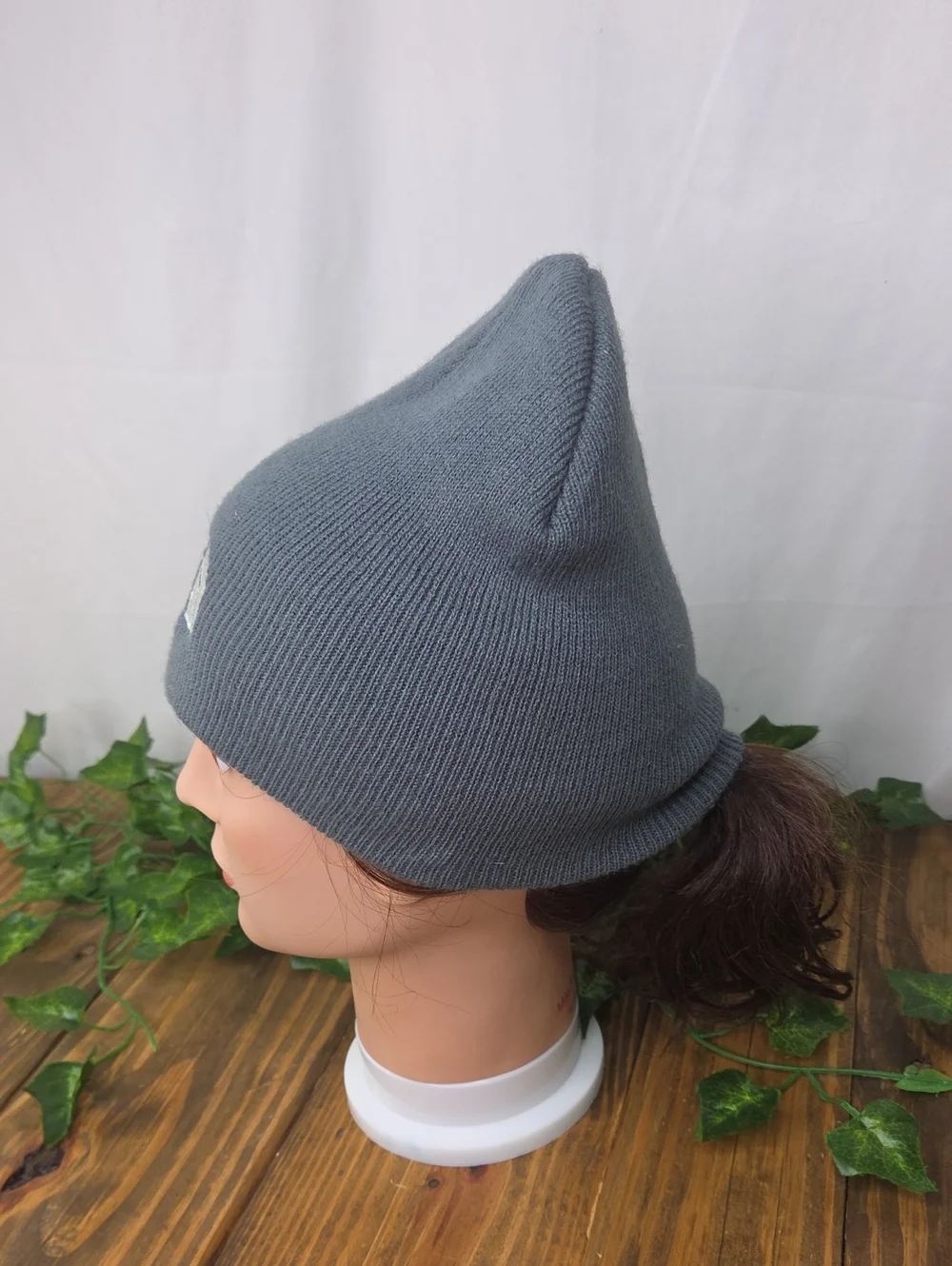 The North Face Gray Ribbed Logo Beanie